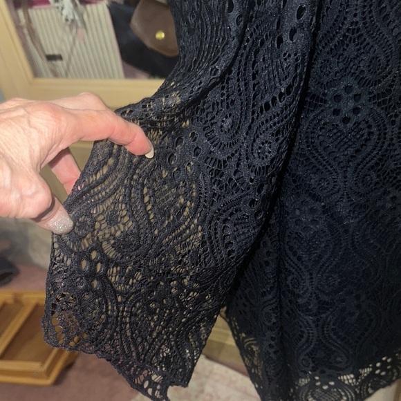 Elegant navy blue Lace Women's Top - Picture 10 of 12